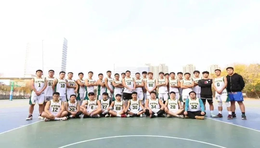 篮球模拟训练中的体能训练解决方案_2